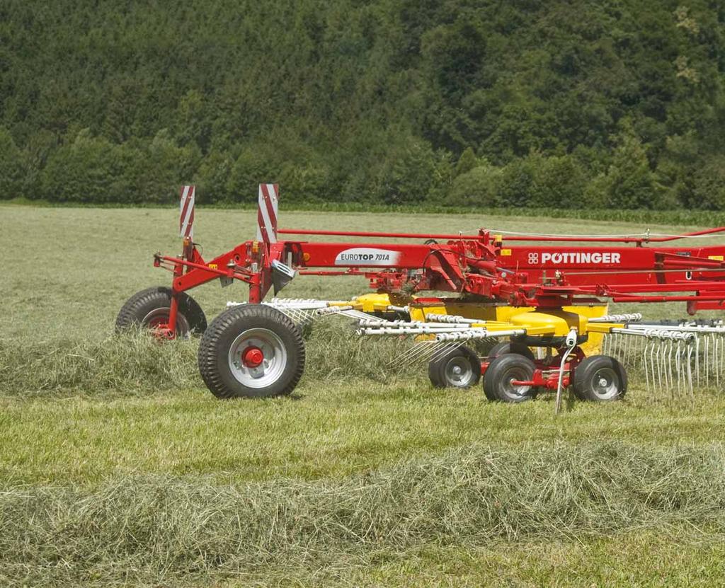 EUROTOP 701 A 10 arms per rotor, the working width can be adjusted between 20.67' and 23.29' / 6.30 and 7.10 m.