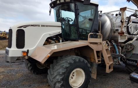 Includes Solution Command System Automated Fill Station and Trelleborg floater tires 650/65R38 (85% remains). SN: 1N04030RHE0006175 No. U1339 (PA) $225,000.