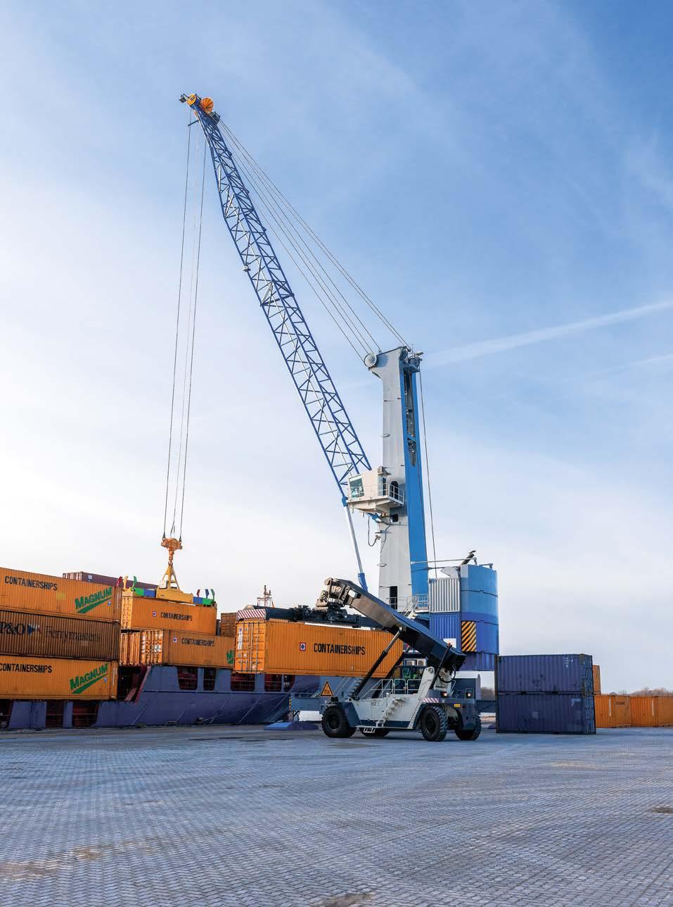 16 17 HIGHLY EFFICIENT SOLUTIONS PERFECTLY INTEGRATED HANDLING offers a comprehensive range of equipment for all points along the logistics chain to provide integrated handling