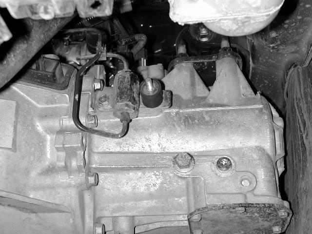 3) Installing the AEM CAS Intake When installing the Cold Air Intake System, DO NOT completely tighten the
