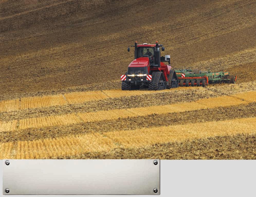 AN EFFICIENT AUTO-GUIDANCE SYSTEM, FROM FACTORY TO FIELD. The factory-installed AFS AccuGuide autoguidance system offers unsurpassed dependability and convenience.