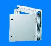 4 Command Panel VIP 6000 Depth plus 45 mm, square ), screw-fastened Sheet steel, RAL 7035 ) For 48.6 mm (9 )/7 U concave 3.