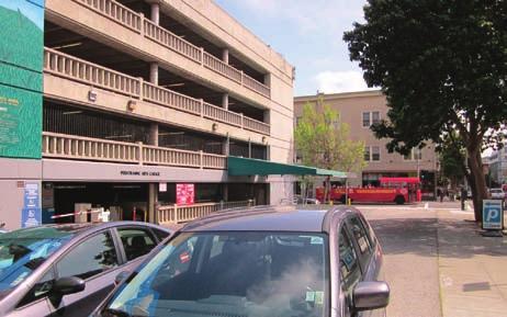 The set back area (measured approximately 125 by 30 ) is used for carshare parking. The roof level provides an extensive view to the south west (Twin Peaks).