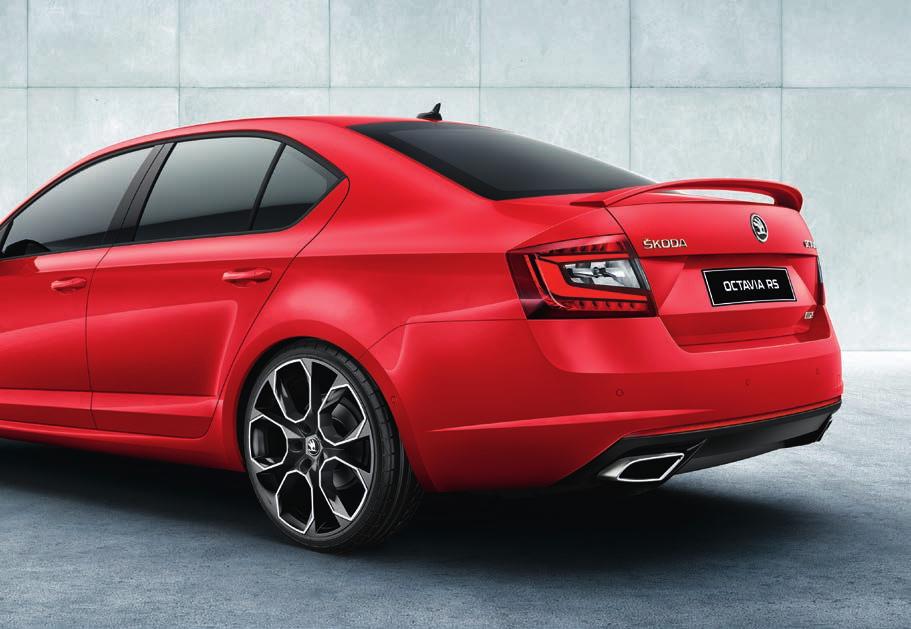 Mix the timeless aesthetics of the OCTAVIA with sporty styling and you get the OCTAVIA RS.