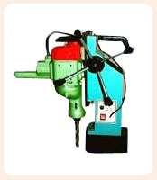Magnetic Drill Machine Base dia Height Power drawn Stroke Magnet pull Rated voltage Rated frequency :200 mm :520 mm :150