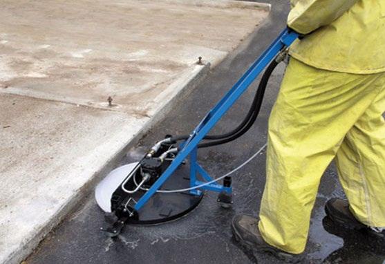 The TS14 Trench Saw is ideal for foundation work and jobs in close quarters. With the FS20 it is possible to cut flush to a perpendicular surface, making it ideal for wall corner cutting.