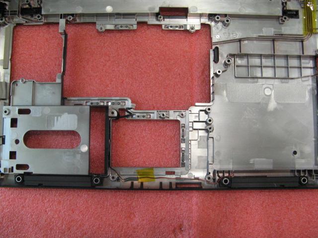 5*4mm) that stabilize the right LCD hinge.