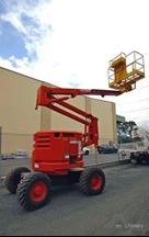 2.3 Plant & Equipment When working at heights in Woolworths Limited Petrol sites, where