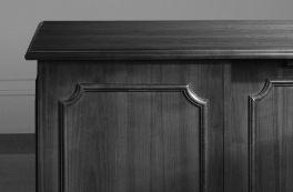 Traditional Drawer Pull: units are standard with traditional pulls. Traditional Molding: units feature traditional decorative molding.
