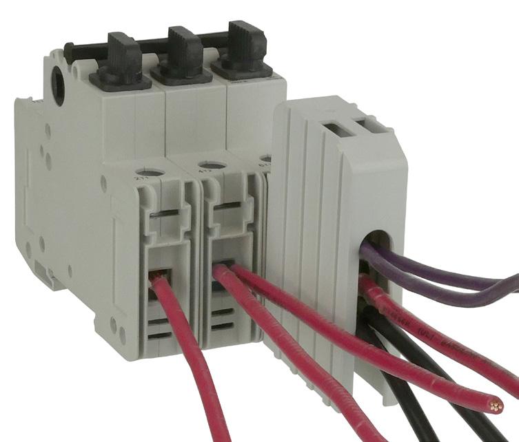 Technical Data 10789 Multi-wire lug kit Catalog number CCP2-MW1-3 The multi-wire lug kit permits expanding each box lug terminal on the switch into a three-port terminal for power distribution