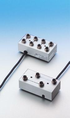 Simultaneous control of 2, 4, 6 or 8 Mini, Micro or Compact series stirrers using a single Telemodul 20 C or Telemodul 40 C external controller Simultaneous control of 2 or 4 Maxi series stirrers