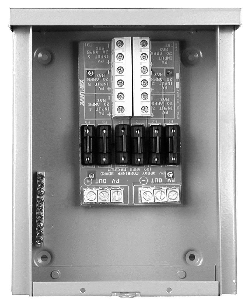 2.0 INSTALLA ALLATION Fuse Replacement Check the label of the module for the maximum series fuse size. Or ask your local dealer or the module manufacturer.