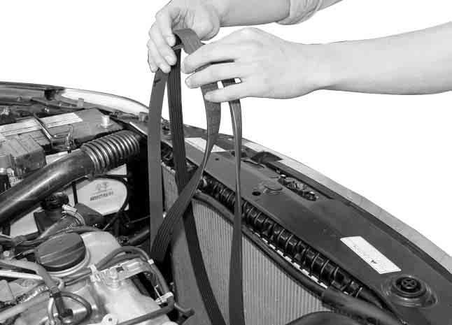 Removal of engine cover The trouble diagnosis should be performed before removing the HP