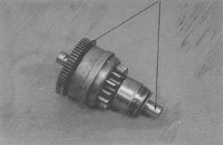 INSPECTION Inspect the starter pinion shaft forcing part for wear or damage.