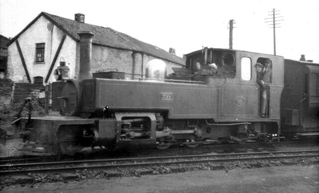 Lyn returned from overhaul at Eastleigh in standard Southern livery with the E prefix on the number during 1929.