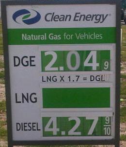 Natural Gas for the Commercial Transportation Market Natural Gas Availability CNG Network - 1,000+ stations in North America - Less than 50 thought to be commercial vehicle