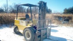 FEBRUARY 4 2:00 CST 9 969 YALE G83P-060-CFS FORKLIFT 92 999 FORD F50 EXT CAB 4X4 PICKUP TRUCK NO TITLE PER STATE REGULATIONS. CRANKS- WONT START.