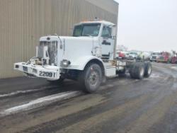INTERNATIONAL 5600I CAB & CHASSIS 27 2000 MACK CH63 DAY CAB TRUCK 30ft Length, 02in Width, 76,000 GVWR, Steel