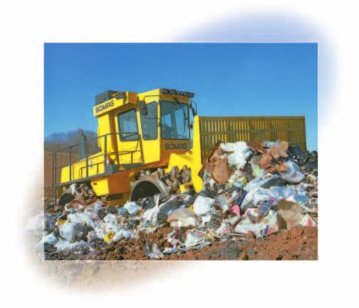 Refuse Compactor BC672RB-2, BC772RB-2 High pushing power (161 lbs/hp)- BC672RB-2 and (184 lbs/hp)-bc772rb-2 High compaction