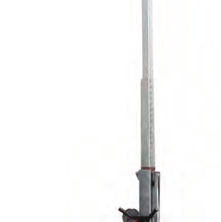 Vertical mast 5,3m max height Galvanized telescopic sections 2 adjustable stabilizers Certified wind stability up to 80 Km/h Manual lifting system Rising system with manual
