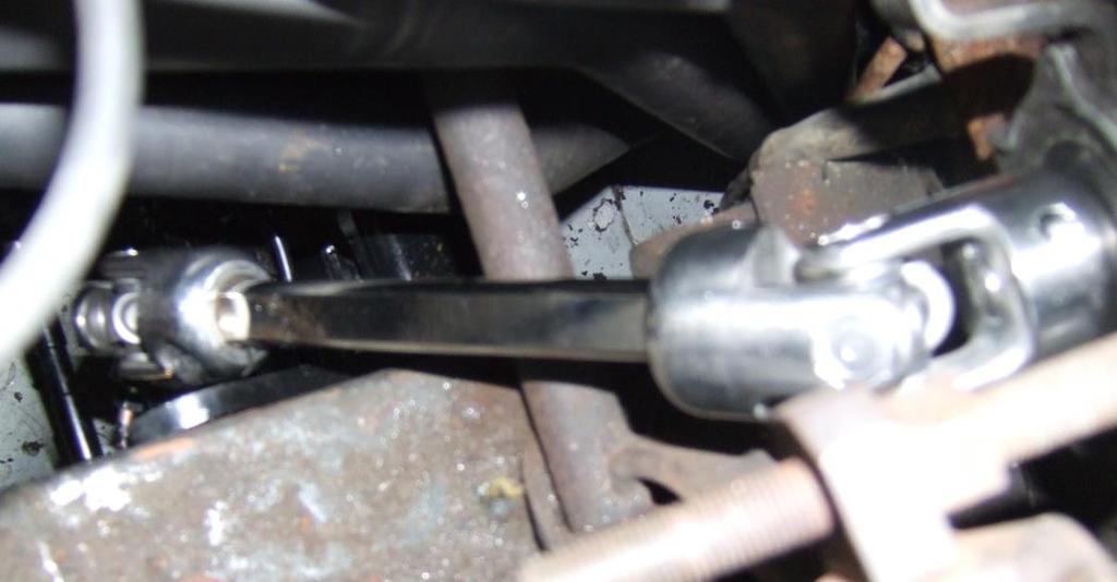 Install the intermediate shaft into the pinion joint and start the pinch bolt.