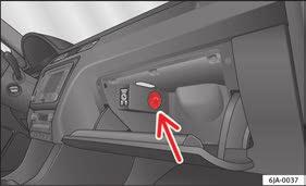the arrow Fig. 147 and open the lid. Close the lid and push it until it engages. Depending on the vehicle equipment, the CD player is located in the glove compartment.