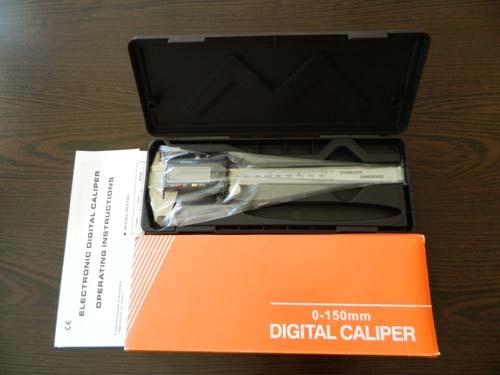 6- Vernier Caliper Carrying case: Yes Measure: 0-150 mm Sensitive: 0,01 mm 7- Digital