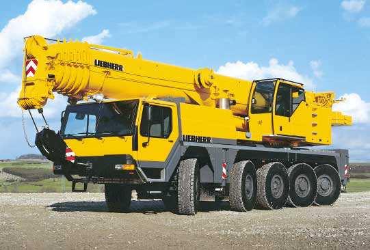 Product advantages Mobile crane LTM 1100/2 Max. lifting capacity: 100 t Max. height under hook: 72 m with biparted swing-away jib Max.