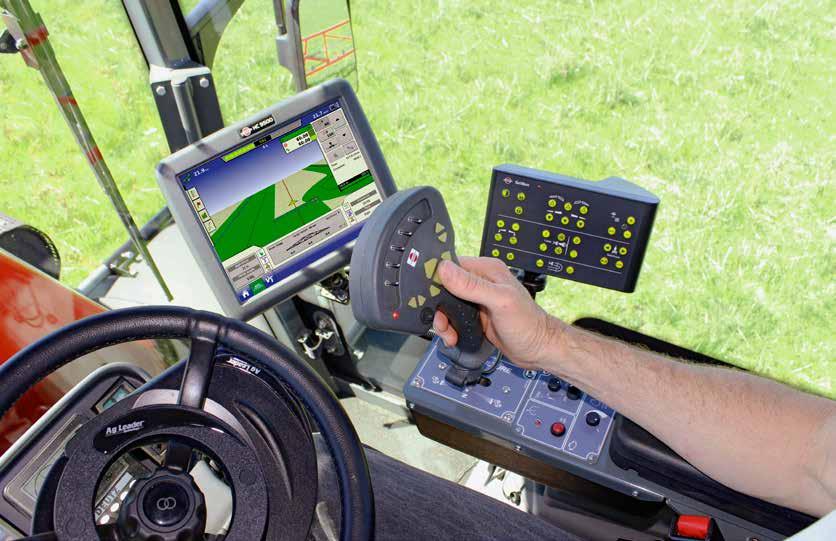Application control Spraying is easy with all the operational and application controls at your fingertips. On the driver s seat console is the forward reverse hydrostatic control joy stick.