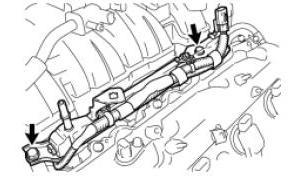 (b) Connect the injector connector (Fig. 20-2). O-Ring (c) Apply a light coat of gasoline or spindle oil onto the upper injector O-ring and install the injector to the fuel delivery pipe (Fig. 20-2). NOTICE: Fig.