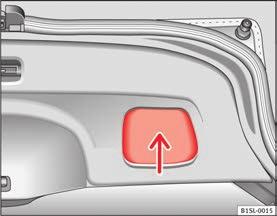 Unlocking and locking 41 Opening the rear lid Unsuitable or careless unlocking and opening of the rear lid could cause serious injuries.
