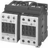 Contactor ssemblies R, R1, R4, R14 Contactor ssemblies SIRIUS R1 reversing contactor assemblies SIRIUS R1 reversing contactor assemblies Selection and ordering data Fully wired and tested contactor