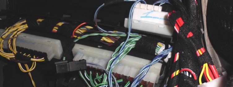 - Route the CAN wires (GN, WH) and the wires for the operation button (BU, BK) frontwards on the right vehicle