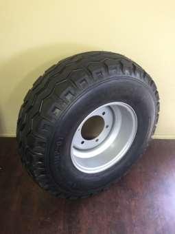 Wheel and Stub axles Rim + Tyre Assy: 11.5/80-15.