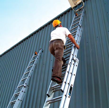 Industrial 500 INDUSTRIAL BS 2037 CLASS 1 Exceptional torsional rigidity is a key feature of this premium quality industrial grade ladder.