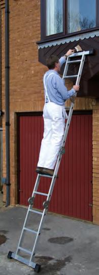 Multi - Purpose TRADE EN 131 Combination Ladders This four section hinged folding ladder can be used in four different ways & can also be configured as a handy workbench.