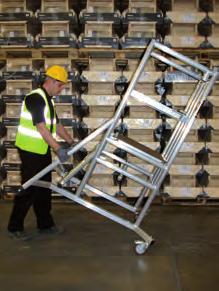 P1000 + P1500 - Antisurf Access & Work Platforms Folding, stabilised mobile access podium, part of the Youngman P-Series Podium family» Stable both when folded for transport & when