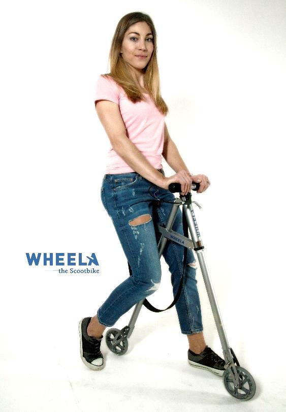 FIRST RIDE Before riding, always inspect operation of wheels and brake and make sure the rod is attached in its slot and the safety hook-strip is fastened. Correct body position Sit on WHEELA.