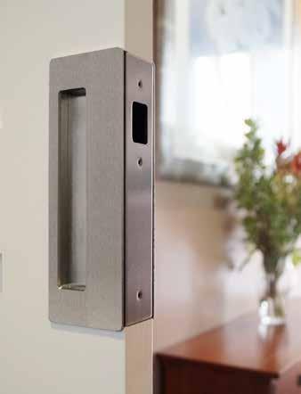 Passage Latching / Non-latching The CL400 Magnetic is a stylish architectural option for passage handles.