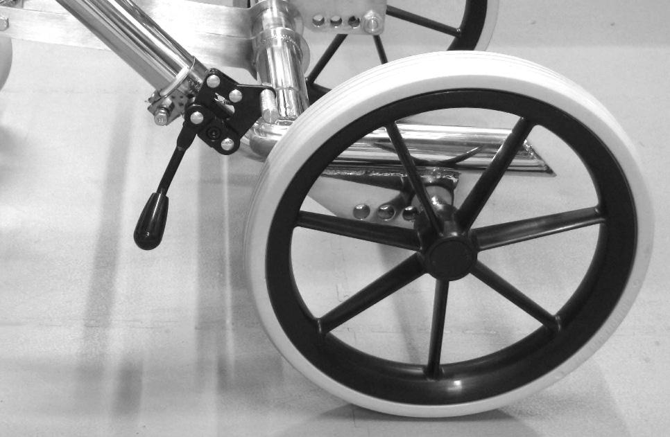 NEO Wheel Variations NEO wheelbase with 20 wheels, attendant brakes and parking brakes Attendant Brake [A] There is a hub brake in each rear wheel