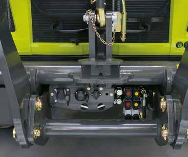 Keep up the pressure. The hydraulics. Connections at the front. Two double-acting spool valves are available at the front of the XERION if a front linkage is installed. Connections at the rear.