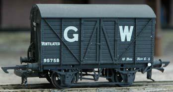GWR 16' ventilated van with PP18 (or