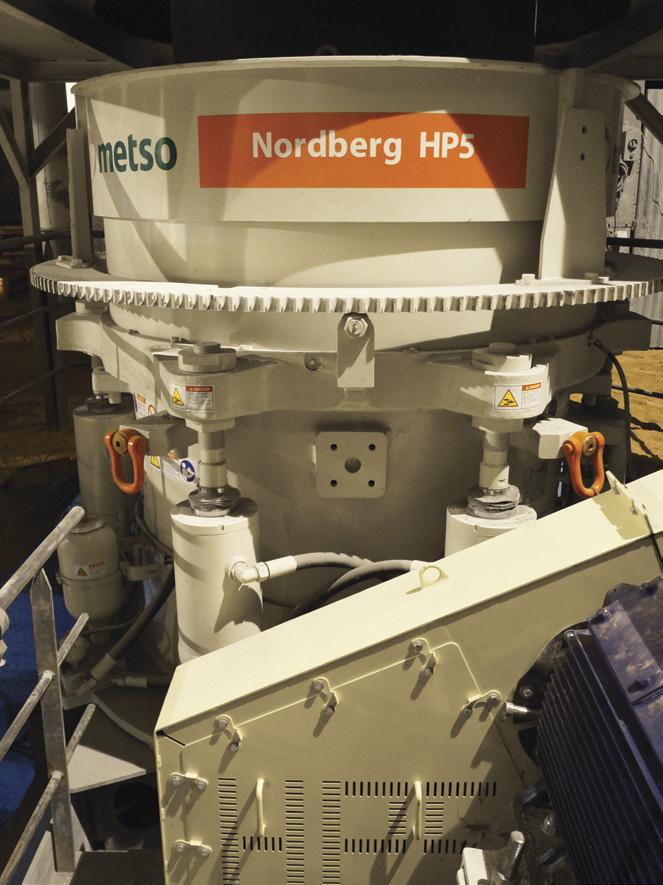 Nordberg HP Series Technical specifications HP100 HP200 HP300 HP400 HP500 HP3 HP4 HP5 HP6 Head diameter 735 mm (29") 940 mm (37") 1 120 mm (44") 1 320 mm (52") 1 520 mm (60") 1 000 mm (39") 1 120 mm