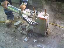 4 ton Cutting Force: 22.0 ton HCS 6 J can crush concrete wall up to 5cm thick.