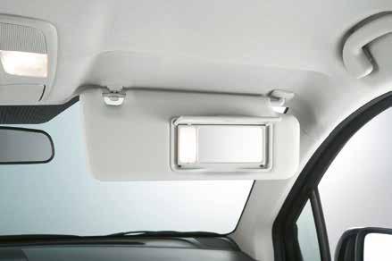 ogledala v senčniku za voznika in sovoznika osvetljena.