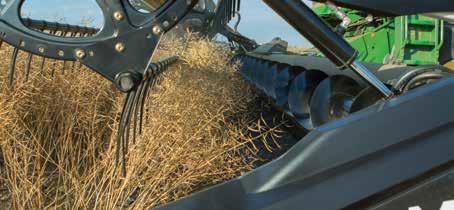 Featuring a heavy-duty knife drive and in-cab knife angle control, this cutting system allows you to match any harvest