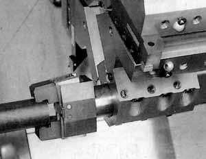 Powerpull Bar Puller The Powerpull Bar Puller is for use on CNC or Automatic Lathes with an interchangeable tool turret.