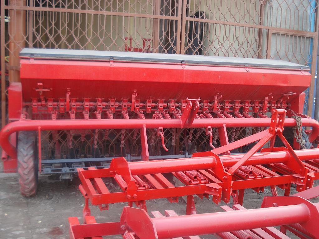 Seed drill Used for sowing cereal crops like wheat, Barley, rice etc. in rows and at uniform depth.