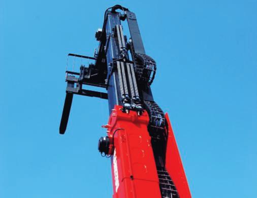 Irrespective of whether they are hydraulically or chain-operated, the booms are designed to facilitate and minimize maintenance.