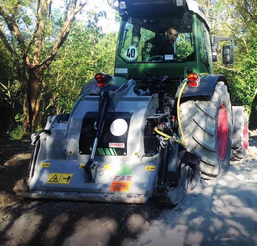 RSL FOR 80 TO 190 HP TRACTORS WITH A MAX. WORKING DEPTH OF 28 CM. The RSL is a multipurpose machine perfect to grind rock slabs, crush stones, stabilize soil and, at the same time,shred asphalt.